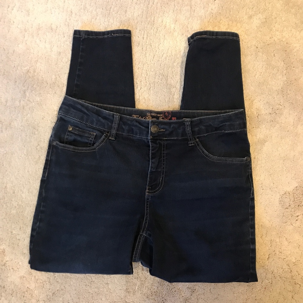 🌻 Faded Glory Denim Jeans
